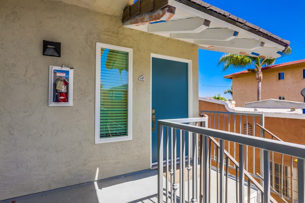 Virtual tour photo 1 of 67 for 4044 32nd St