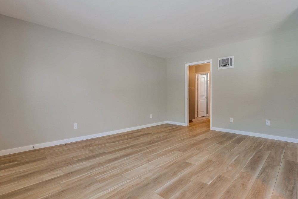 Virtual tour photo 28 of 67 for 4044 32nd St