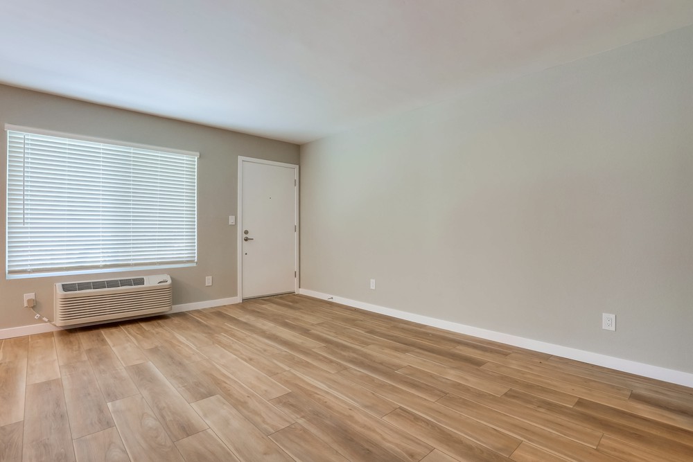 Virtual tour photo 47 of 67 for 4044 32nd St