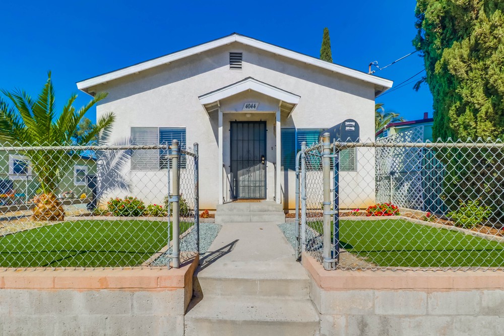 Virtual tour photo 1 of 27 for 4044 Manzanita Dr
