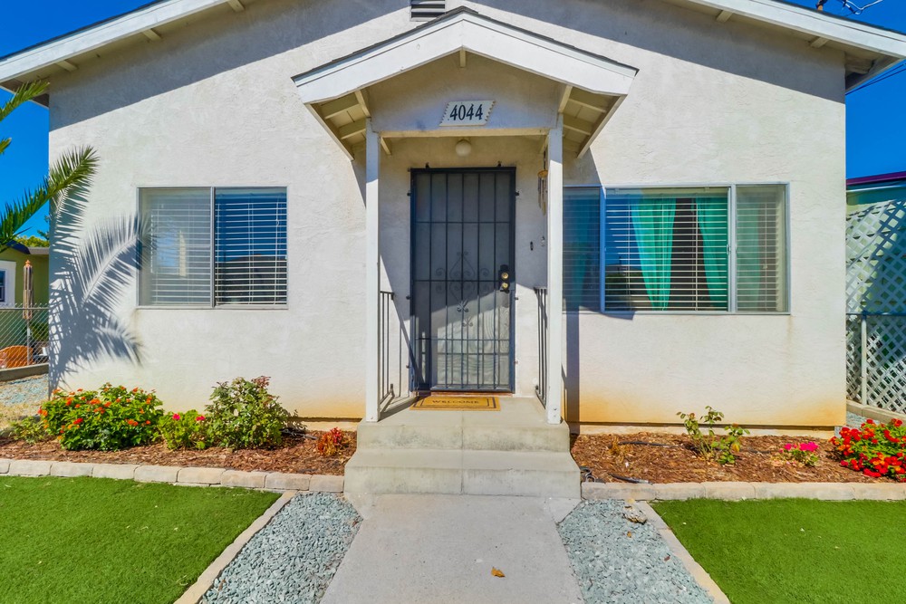 Virtual tour photo 5 of 27 for 4044 Manzanita Dr
