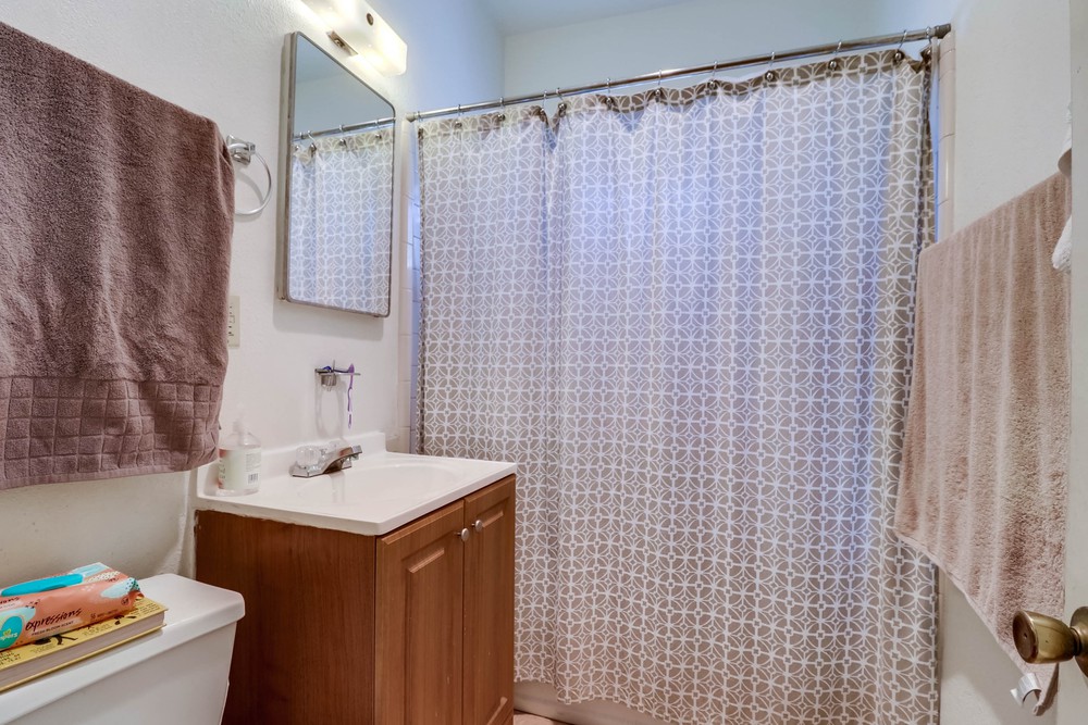 Virtual tour photo 21 of 27 for 4044 Manzanita Dr