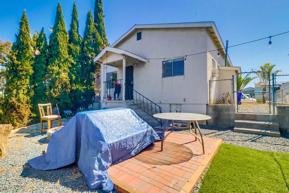 Virtual tour photo 24 of 27 for 4044 Manzanita Dr