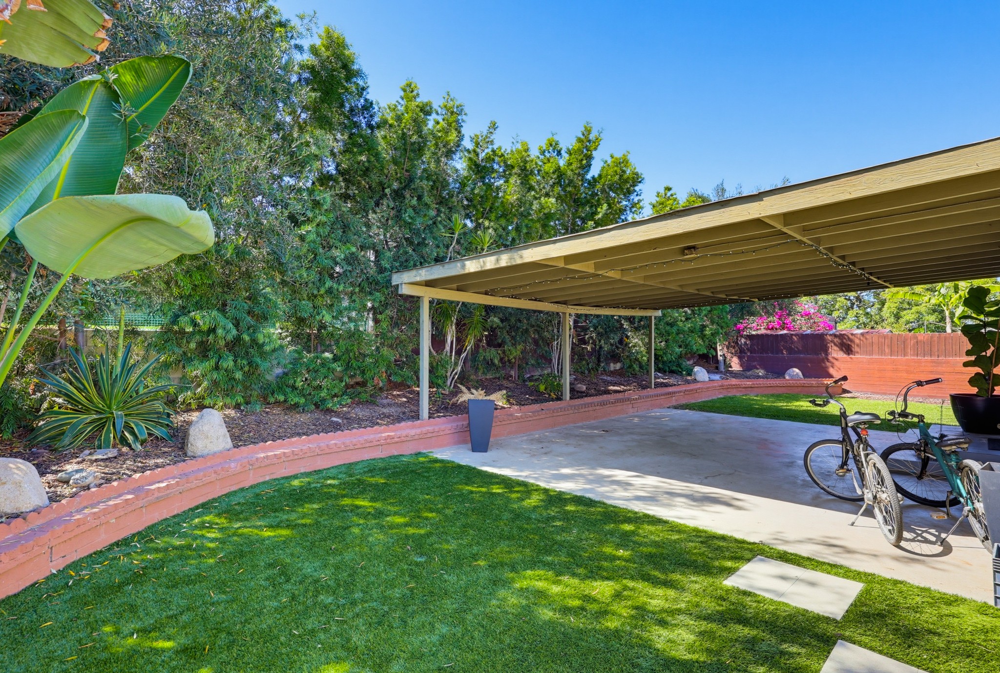 Virtual tour photo 38 of 51 for 4044 Vista Grande Dr