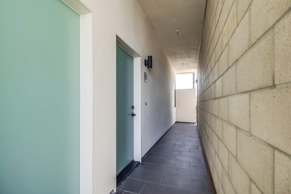 Virtual tour photo 6 of 33 for 4045 30th St #10