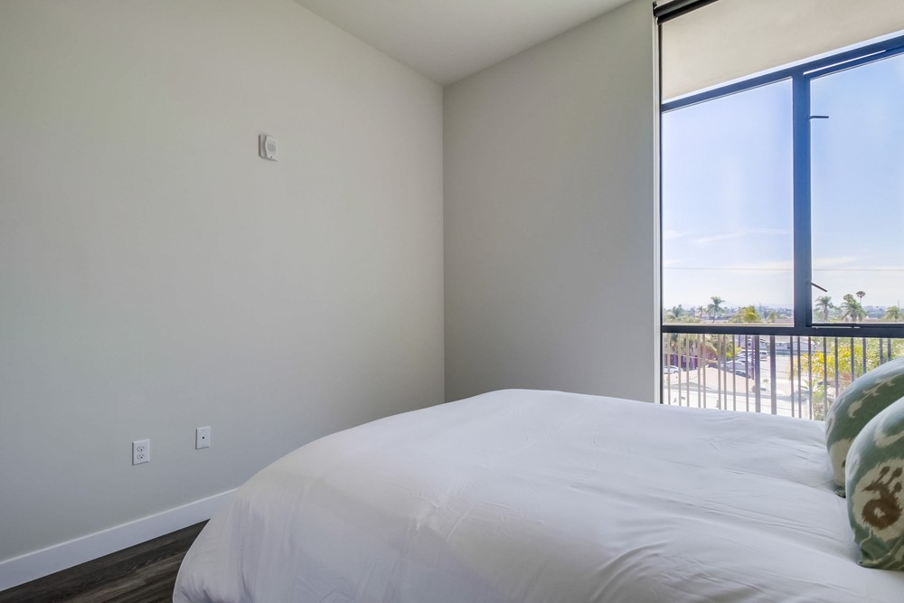Virtual tour photo 23 of 33 for 4045 30th St #10