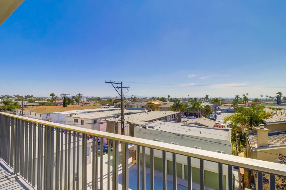 Virtual tour photo 28 of 33 for 4045 30th St #10