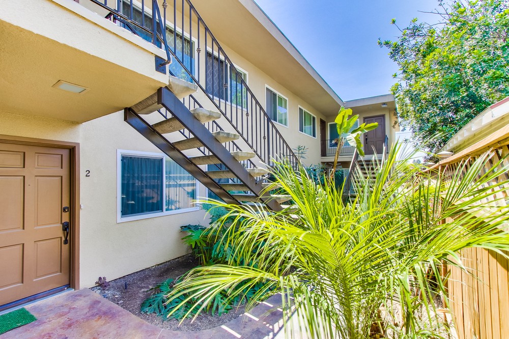 Virtual tour photo 7 of 27 for 4045 Illinois Street #3
