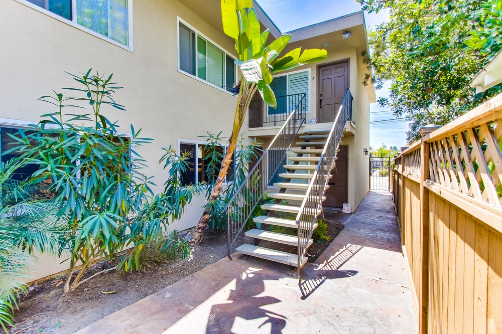 Virtual tour photo 10 of 27 for 4045 Illinois Street #3