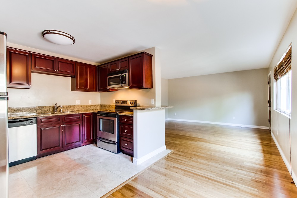 Virtual tour photo 19 of 27 for 4045 Illinois Street #3