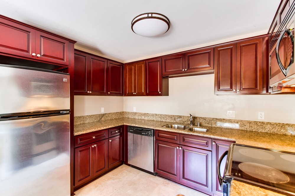 Virtual tour photo 20 of 27 for 4045 Illinois Street #3