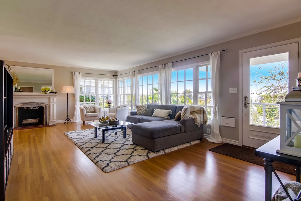 Virtual tour photo 13 of 48 for 4045 Narragansett Ave