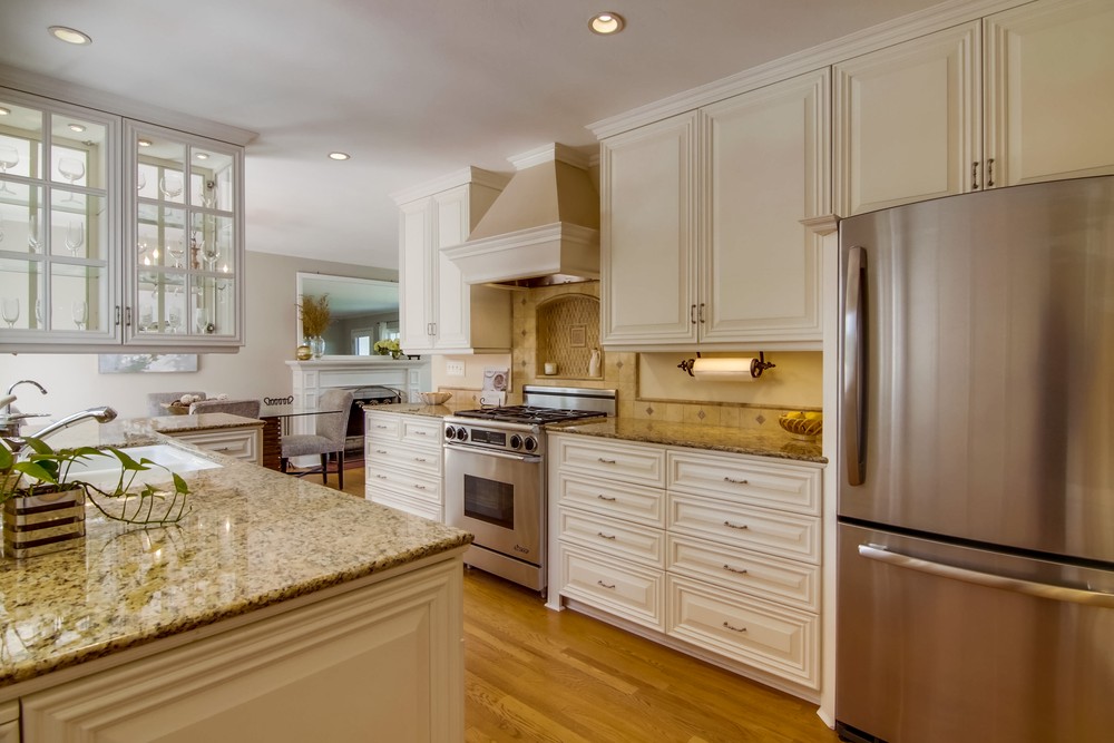 Virtual tour photo 31 of 48 for 4045 Narragansett Ave