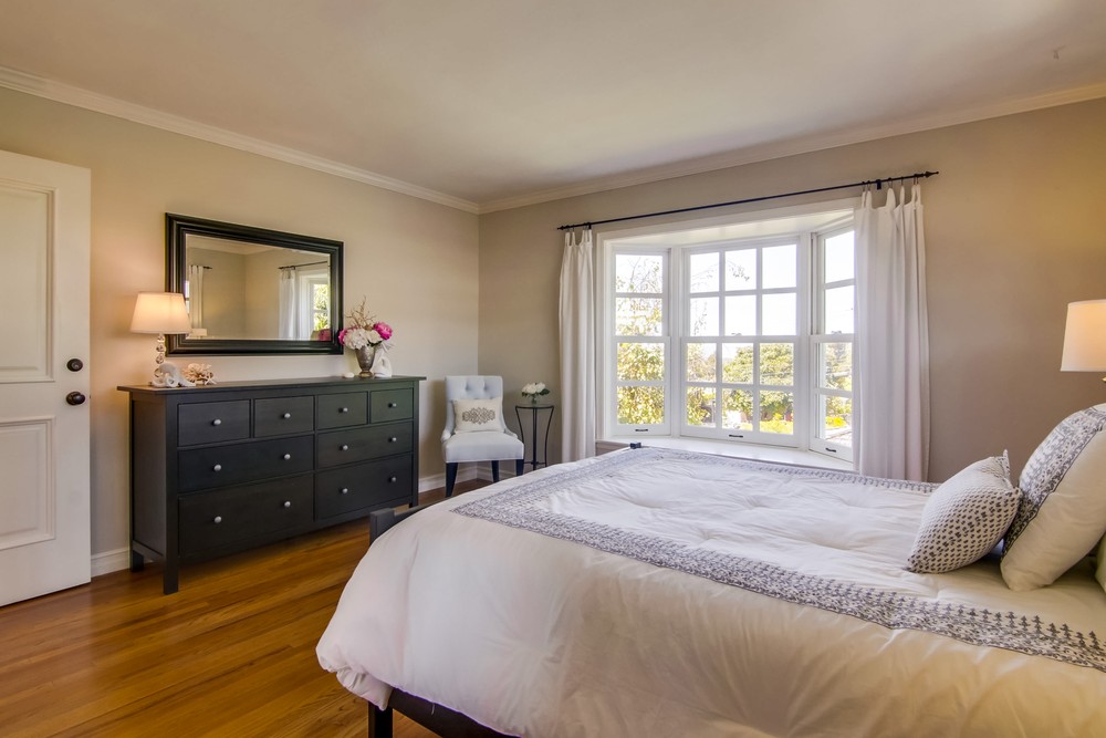 Virtual tour photo 33 of 48 for 4045 Narragansett Ave