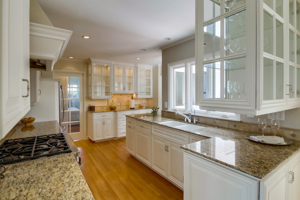 Virtual tour photo 30 of 48 for 4045 Narragansett Ave