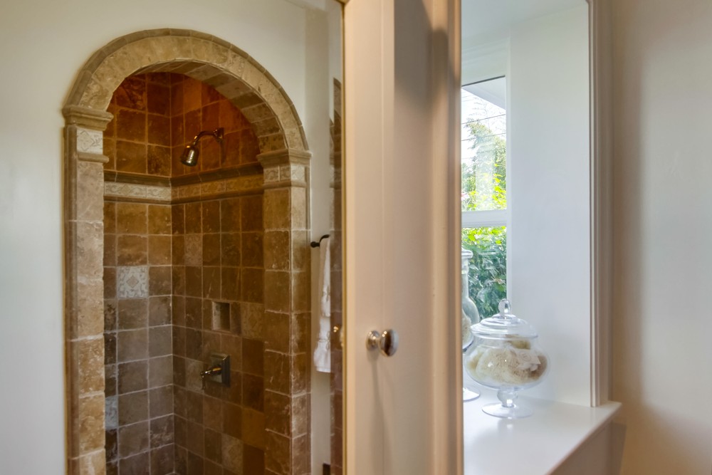 Virtual tour photo 36 of 48 for 4045 Narragansett Ave