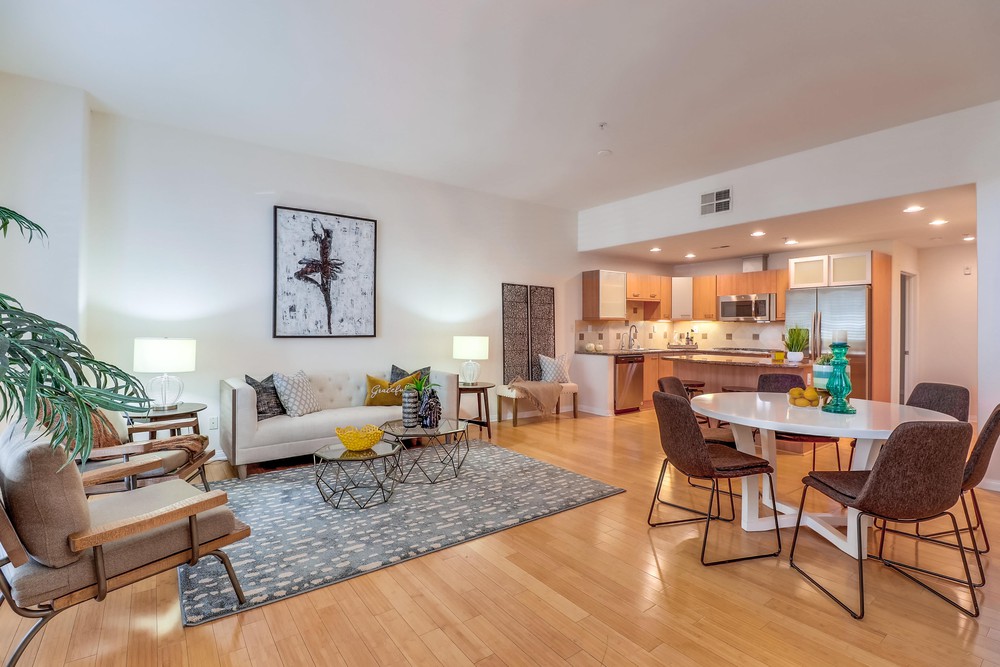 Virtual tour photo 7 of 51 for 4047 1st Ave