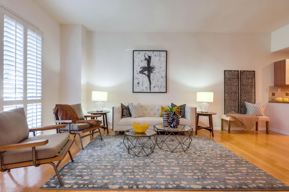 Virtual tour photo 8 of 51 for 4047 1st Ave