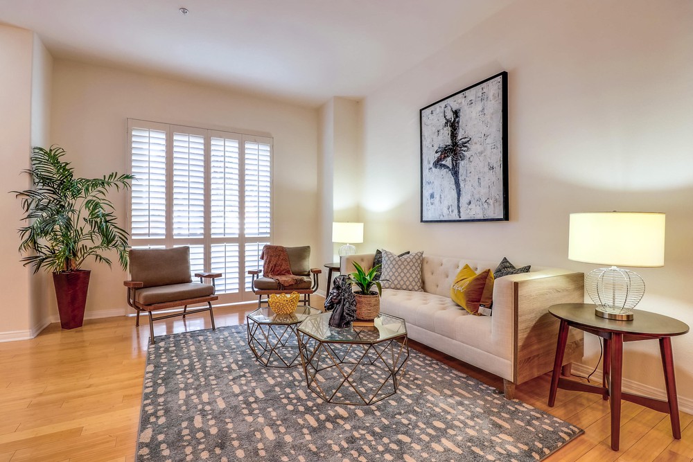 Virtual tour photo 9 of 51 for 4047 1st Ave