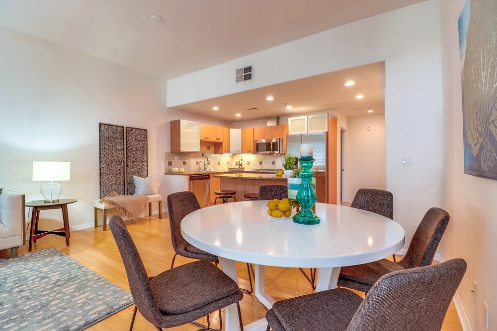 Virtual tour photo 10 of 51 for 4047 1st Ave
