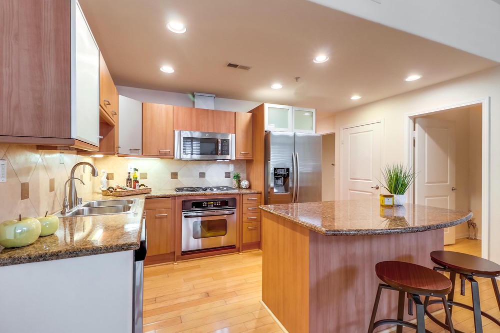 Virtual tour photo 17 of 51 for 4047 1st Ave