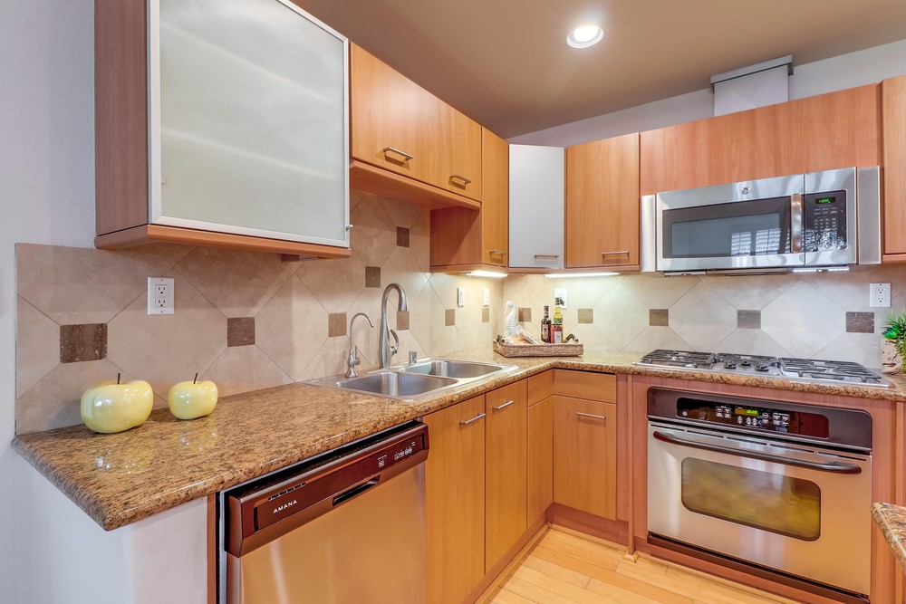 Virtual tour photo 20 of 51 for 4047 1st Ave