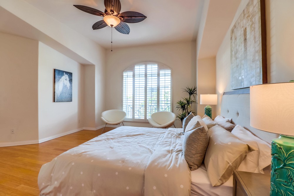Virtual tour photo 32 of 51 for 4047 1st Ave
