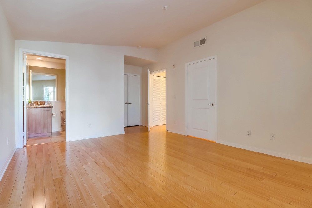 Virtual tour photo 39 of 51 for 4047 1st Ave
