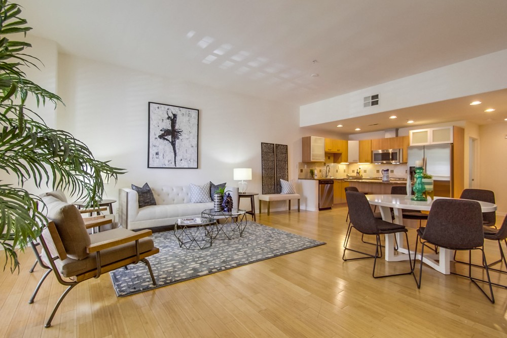 Virtual tour photo 7 of 39 for 4047 1st Ave