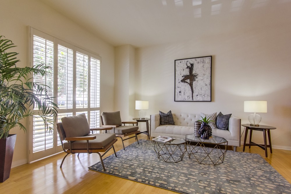 Virtual tour photo 8 of 39 for 4047 1st Ave