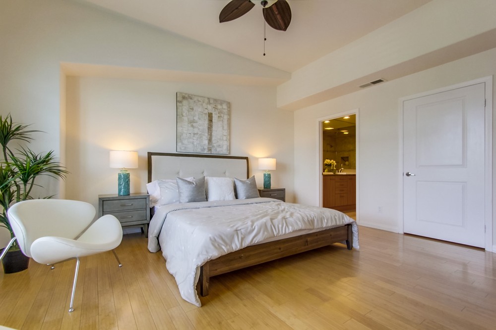 Virtual tour photo 27 of 39 for 4047 1st Ave