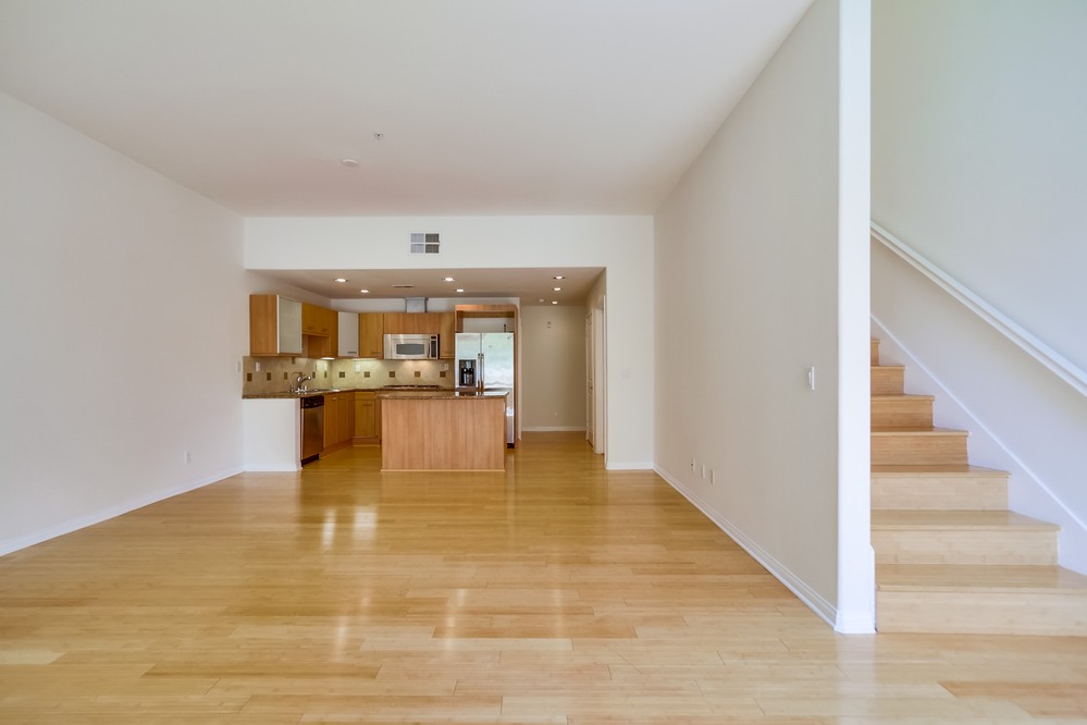 Virtual tour photo 8 of 32 for 4047 1st Avenue