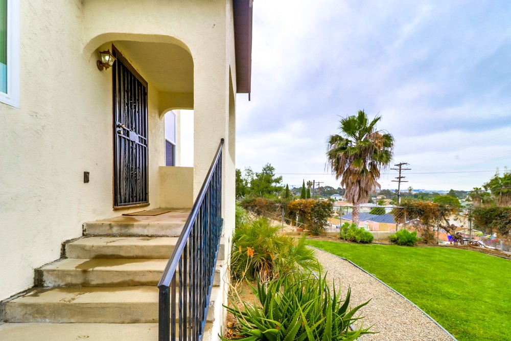 Virtual tour photo 7 of 38 for 4048 Hilltop Dr