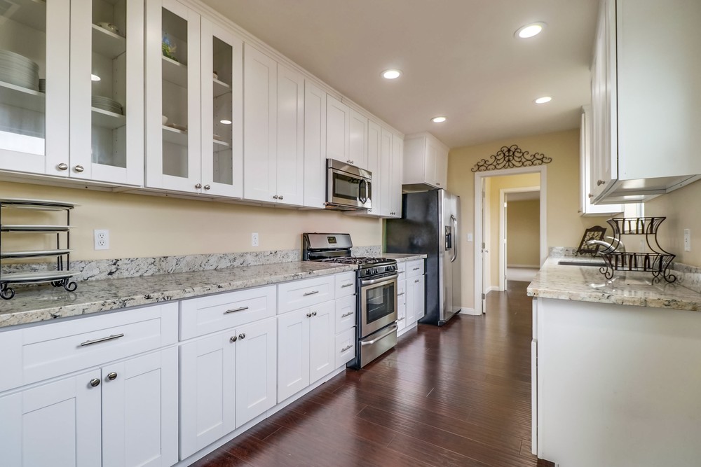 Virtual tour photo 18 of 38 for 4048 Hilltop Dr
