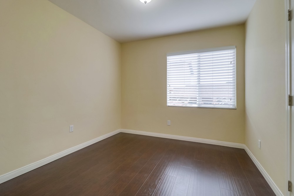 Virtual tour photo 26 of 38 for 4048 Hilltop Dr