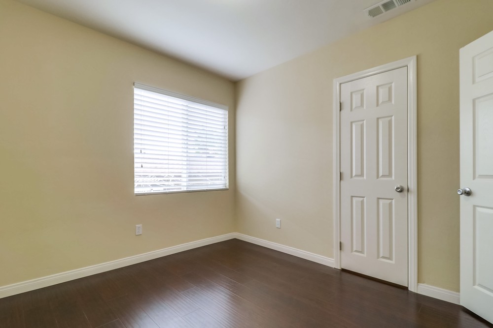Virtual tour photo 27 of 38 for 4048 Hilltop Dr