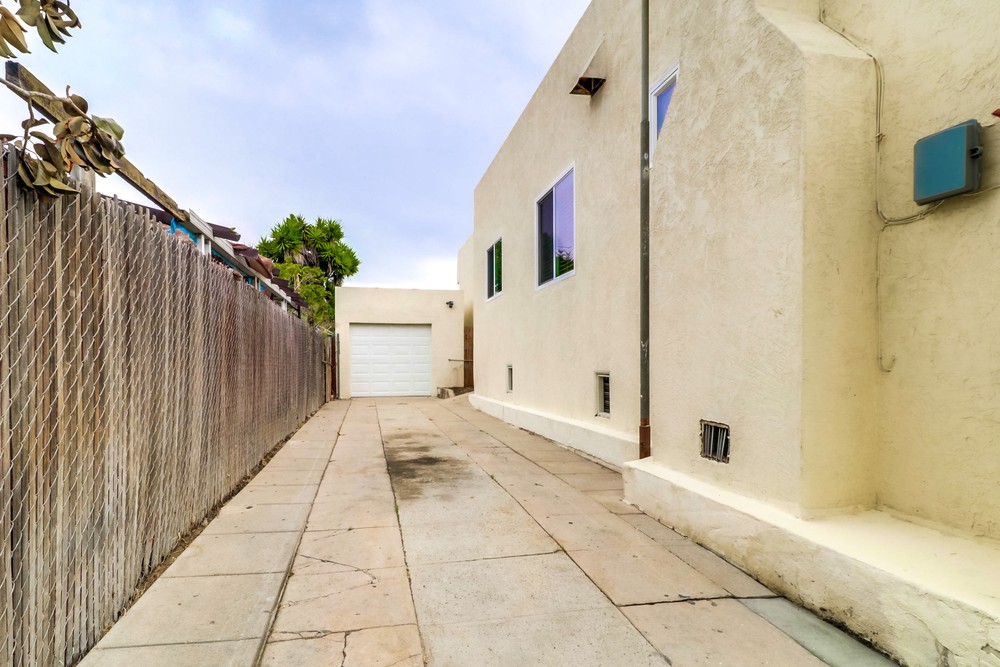Virtual tour photo 39 of 38 for 4048 Hilltop Dr