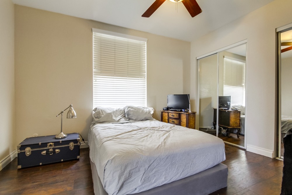 Virtual tour photo 24 of 28 for 4050 46th St #10