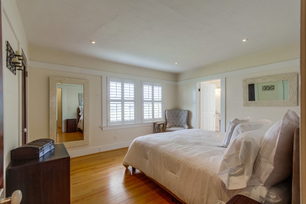 Virtual tour photo 23 of 36 for Beautiful Home