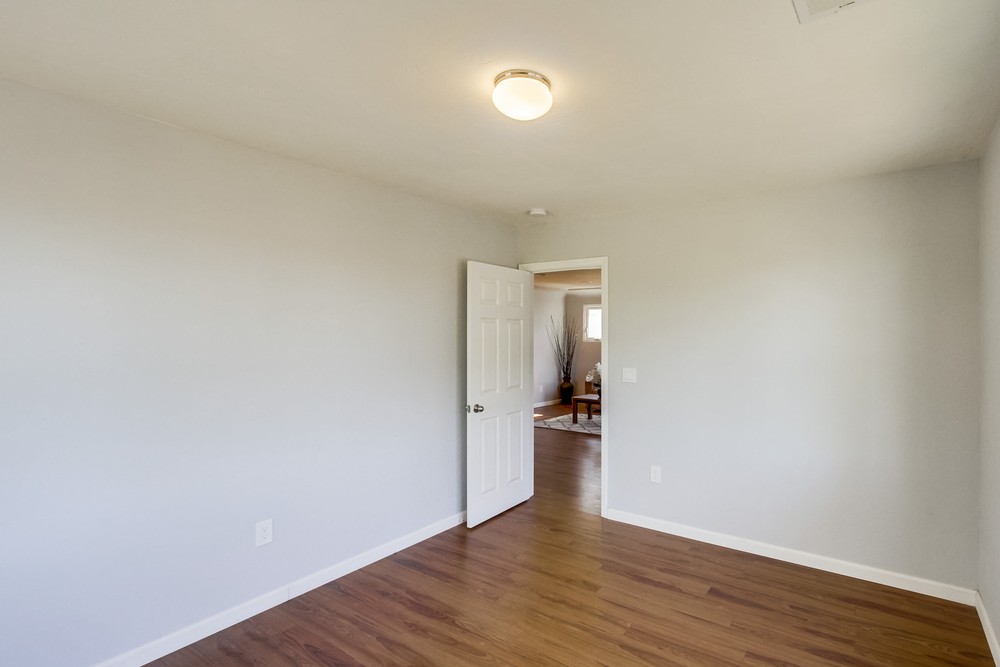 Virtual tour photo 25 of 35 for 4051 34th St