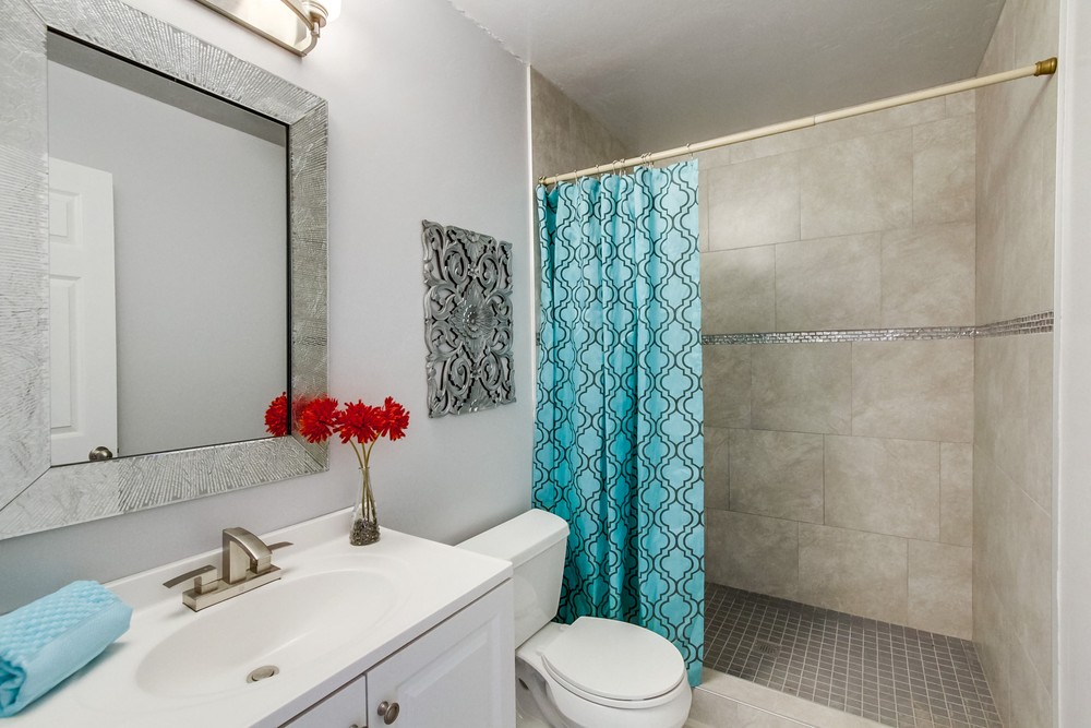 Virtual tour photo 26 of 35 for 4051 34th St