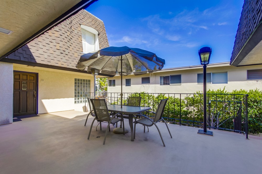Virtual tour photo 8 of 52 for 4051 Fanuel St