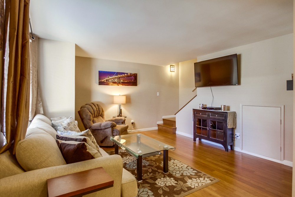 Virtual tour photo 10 of 52 for 4051 Fanuel St