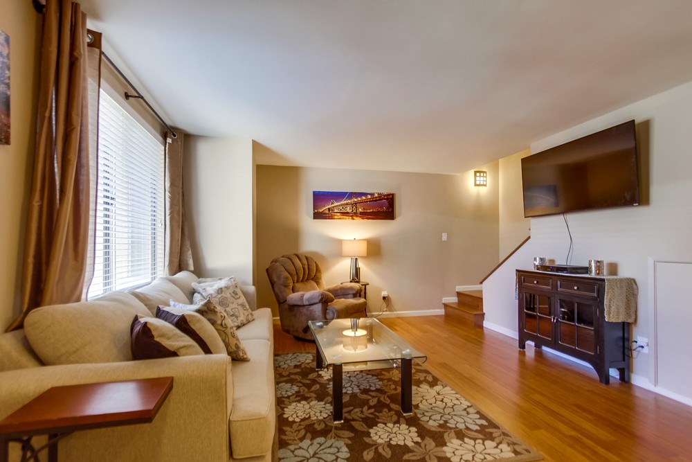 Virtual tour photo 11 of 52 for 4051 Fanuel St