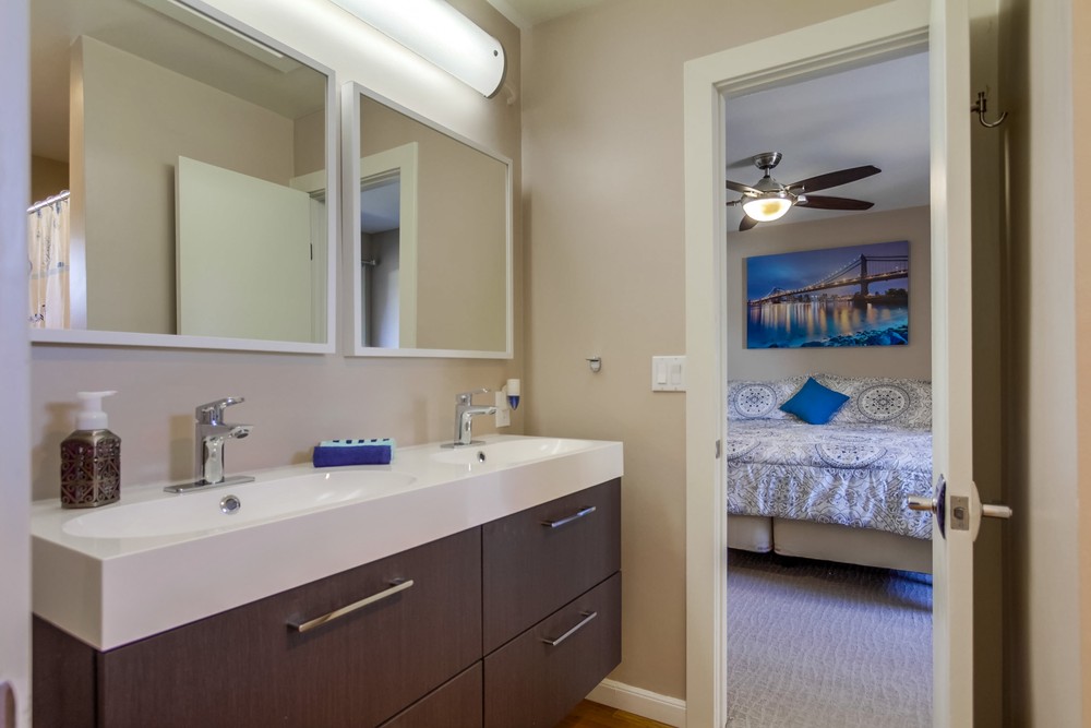 Virtual tour photo 30 of 52 for 4051 Fanuel St