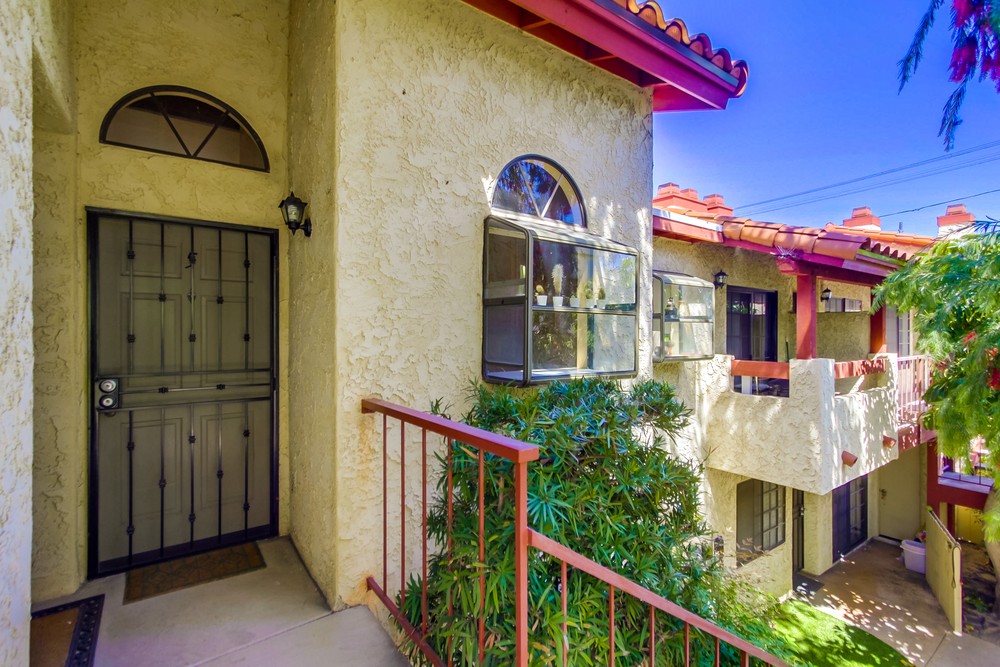 Virtual tour photo 8 of 28 for 4051 Iowa St #5