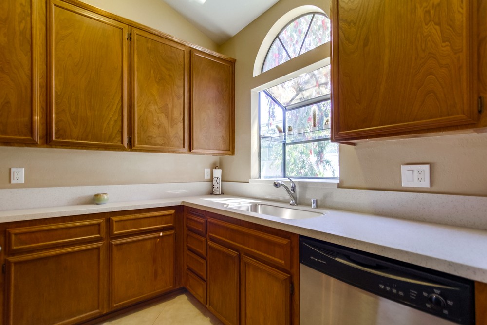 Virtual tour photo 18 of 28 for 4051 Iowa St #5
