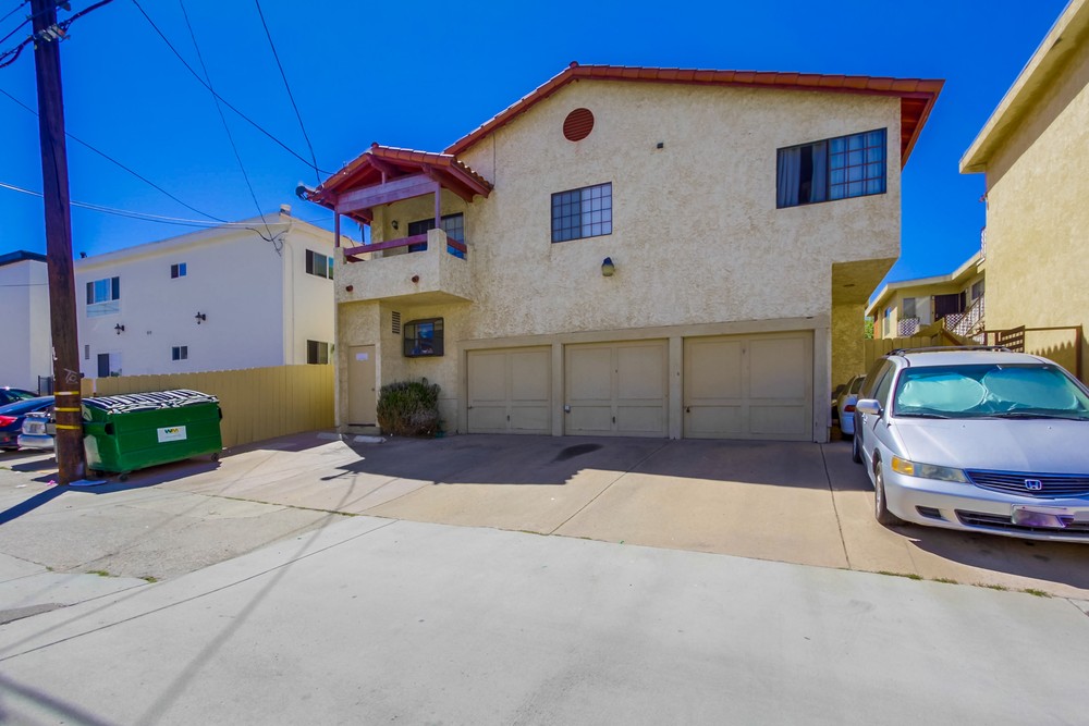 Virtual tour photo 29 of 28 for 4051 Iowa St #5