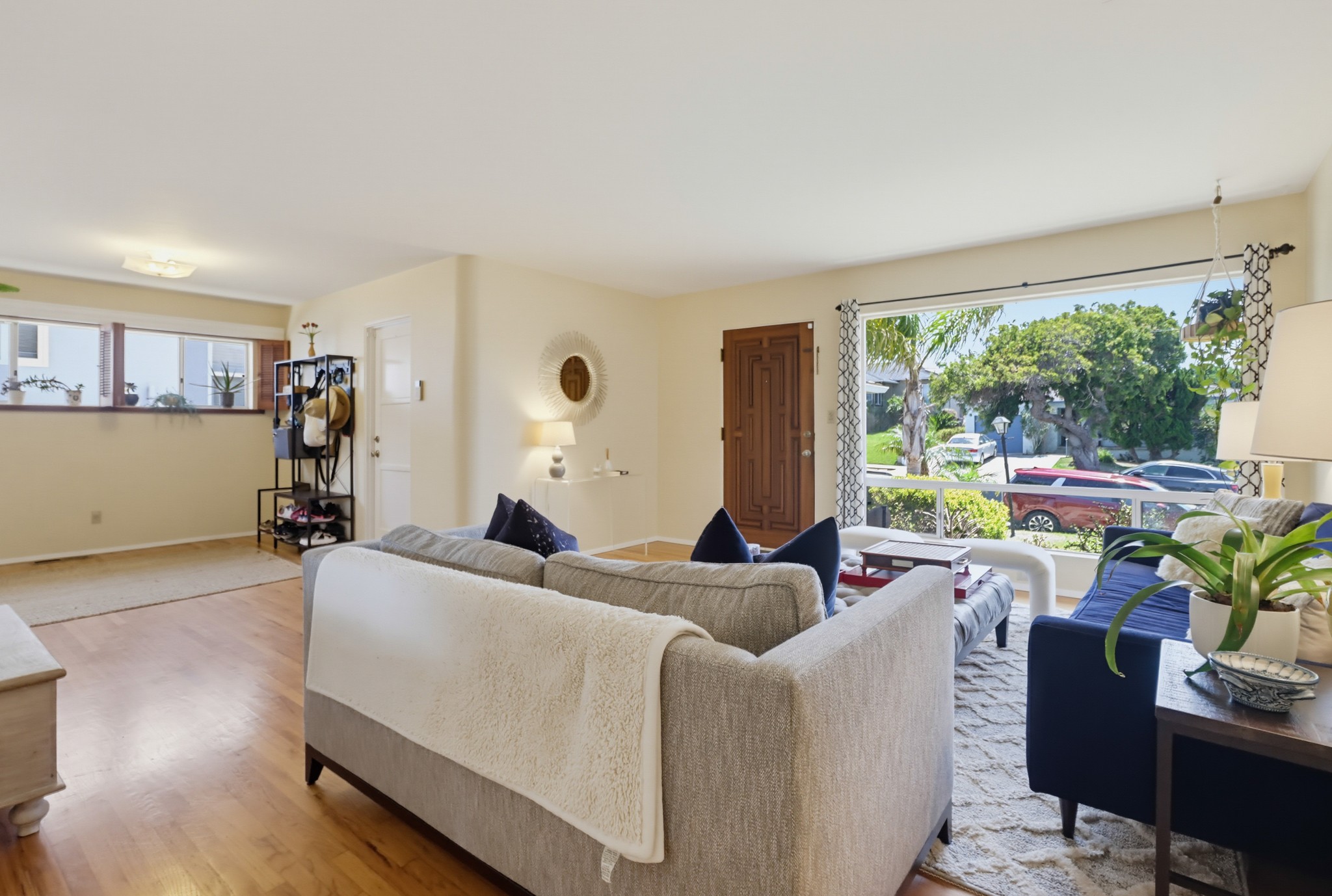 Virtual tour photo 9 of 63 for 4052 Alicia Dr