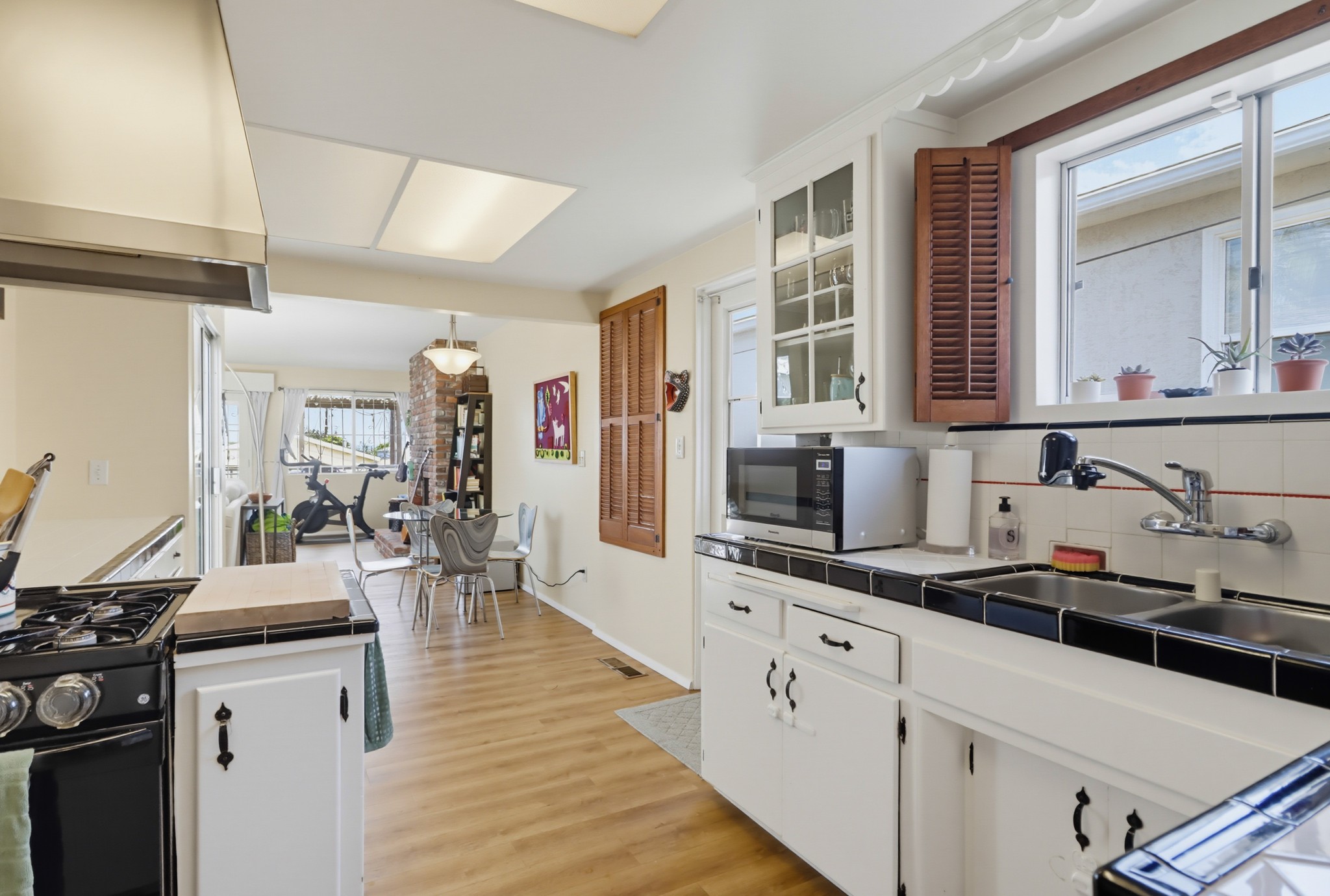 Virtual tour photo 33 of 63 for 4052 Alicia Dr